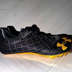 UA HOVR Black & Gold Sprint Pro 3 Track Shoes Men’s Size 9‎ Brand New No Spikes